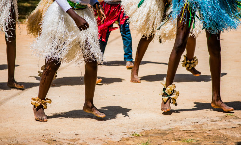 African-Girls-Dance